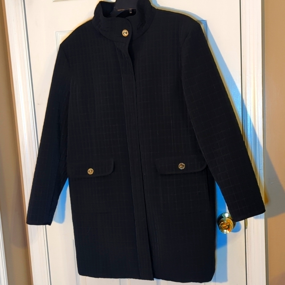 Anne Klein quilted knee length coat- black size  x-large  excellent condition